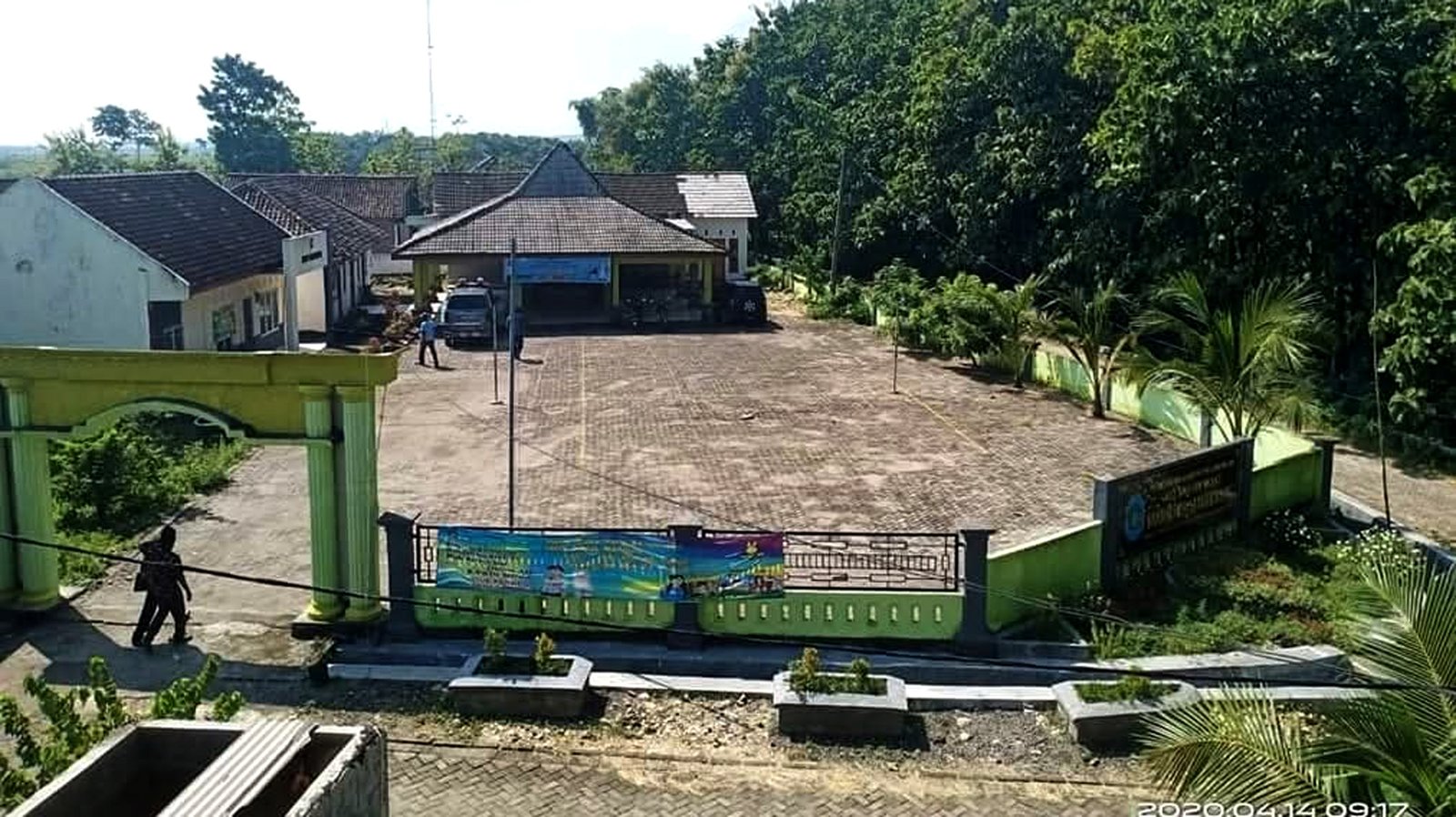 Subur Makmur dan Banyak Mengandung Minyak Bumi